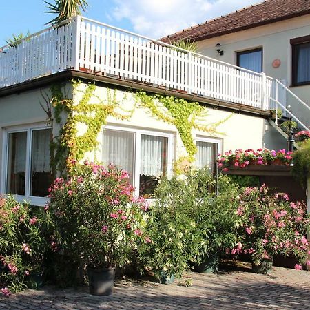 מורביש אם סי Weingut Pension Sommerhof מראה חיצוני תמונה